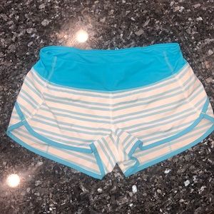2.5 inch Lululemon athletic shorts